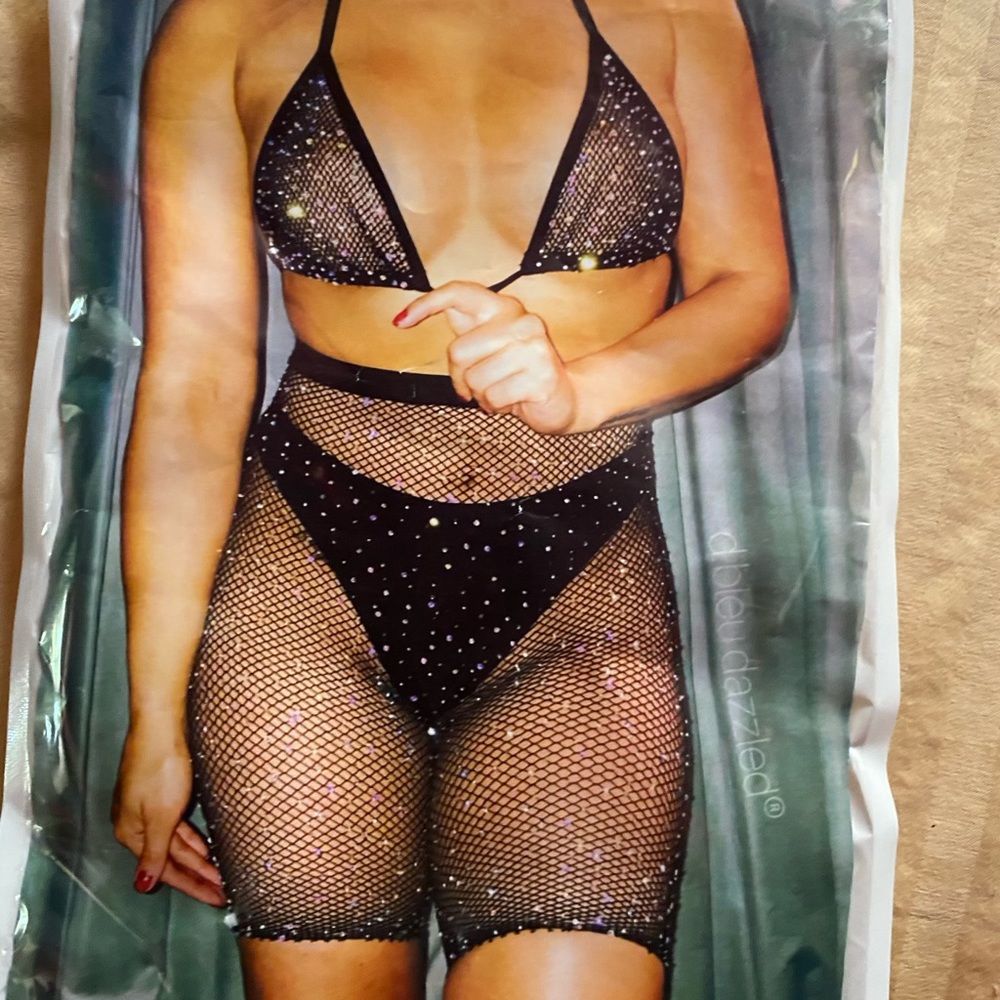 BRANDNEW ‼️🔥 2 piece bedazzled lingerie/dancer